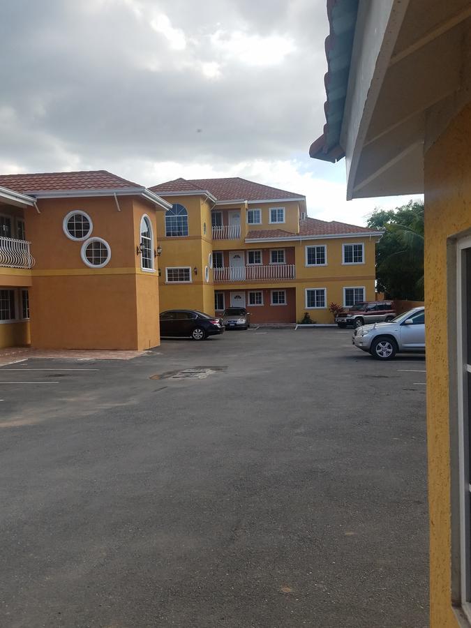 Ei Gabriel Kingston Jamaica Apartment Exterior foto